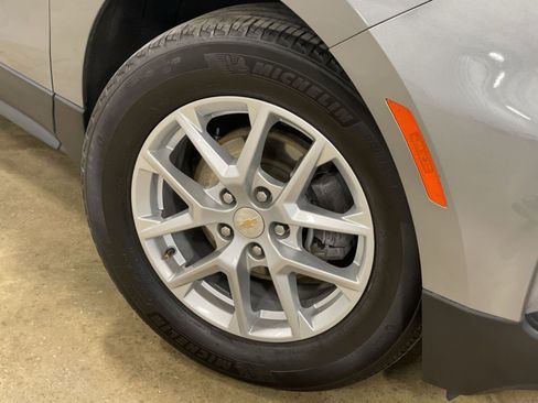 Used 2023 Chevrolet Equinox LT w/ Driver Convenience Package FWD image 12