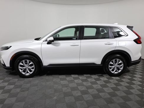 Used 2023 Honda CR-V LX image 8