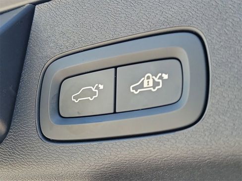 Used 2021 Volvo XC60 T5 Inscription w/ Protection Package Premier image 12