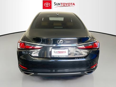 Used 2023 Lexus ES 350 image 5