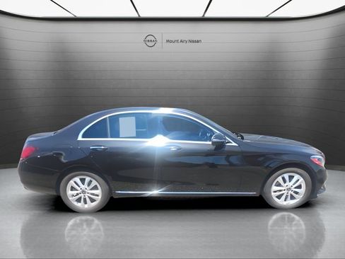 Used 2019 Mercedes-Benz C 300 4MATIC Sedan image 3