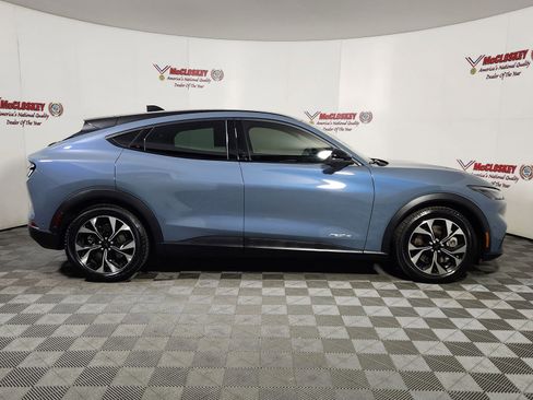 Used 2024 Ford Mustang Mach-E Select image 9