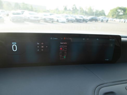 Used 2025 Ford Expedition Platinum w/ Stealth Performance Package AWD/4WD image 27