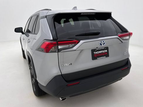 Used 2023 Toyota RAV4 XLE w/ Convenience Package AWD/4WD image 8