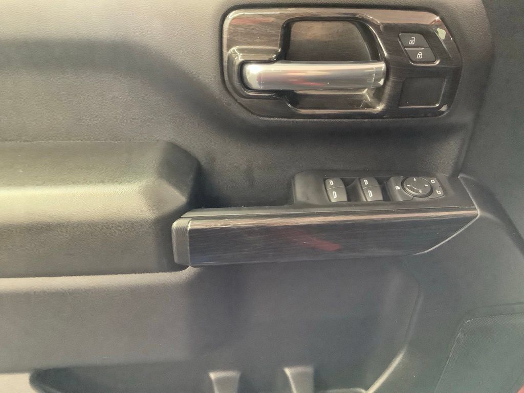 Used 2025 Chevrolet Silverado 1500 Custom AWD/4WD image 11