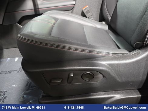 Used 2024 Chevrolet Suburban RST w/ Luxury Package image 28