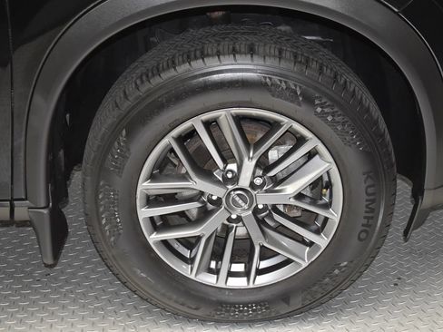 Used 2023 Nissan Rogue S AWD/4WD image 31