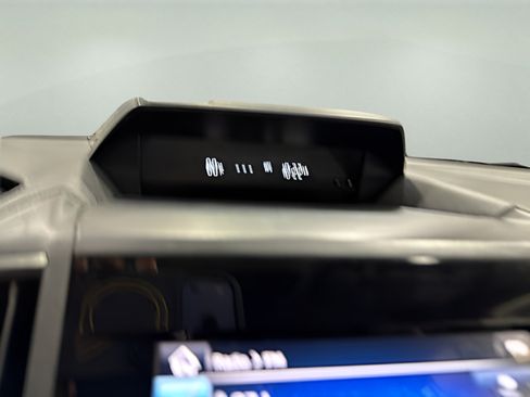Used 2018 Subaru Crosstrek 2.0i Premium AWD/4WD image 18