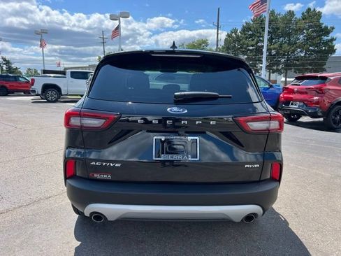 Used 2023 Ford Escape Active AWD/4WD image 6