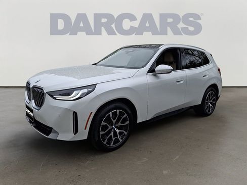 Certified 2025 BMW X3 xDrive30 w/ Premium Package AWD/4WD image 3