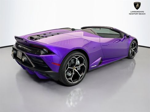 Used 2024 Lamborghini Huracan EVO AWD/4WD image 36