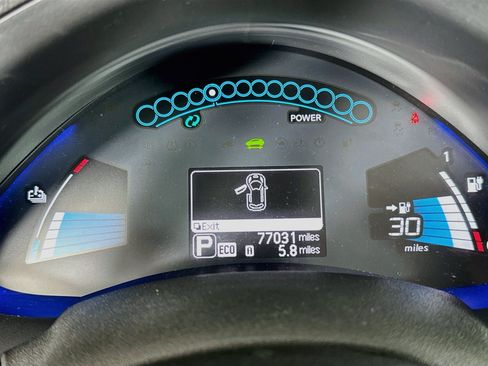 Used 2015 Nissan Leaf S w/ Charge Package FWD image 18
