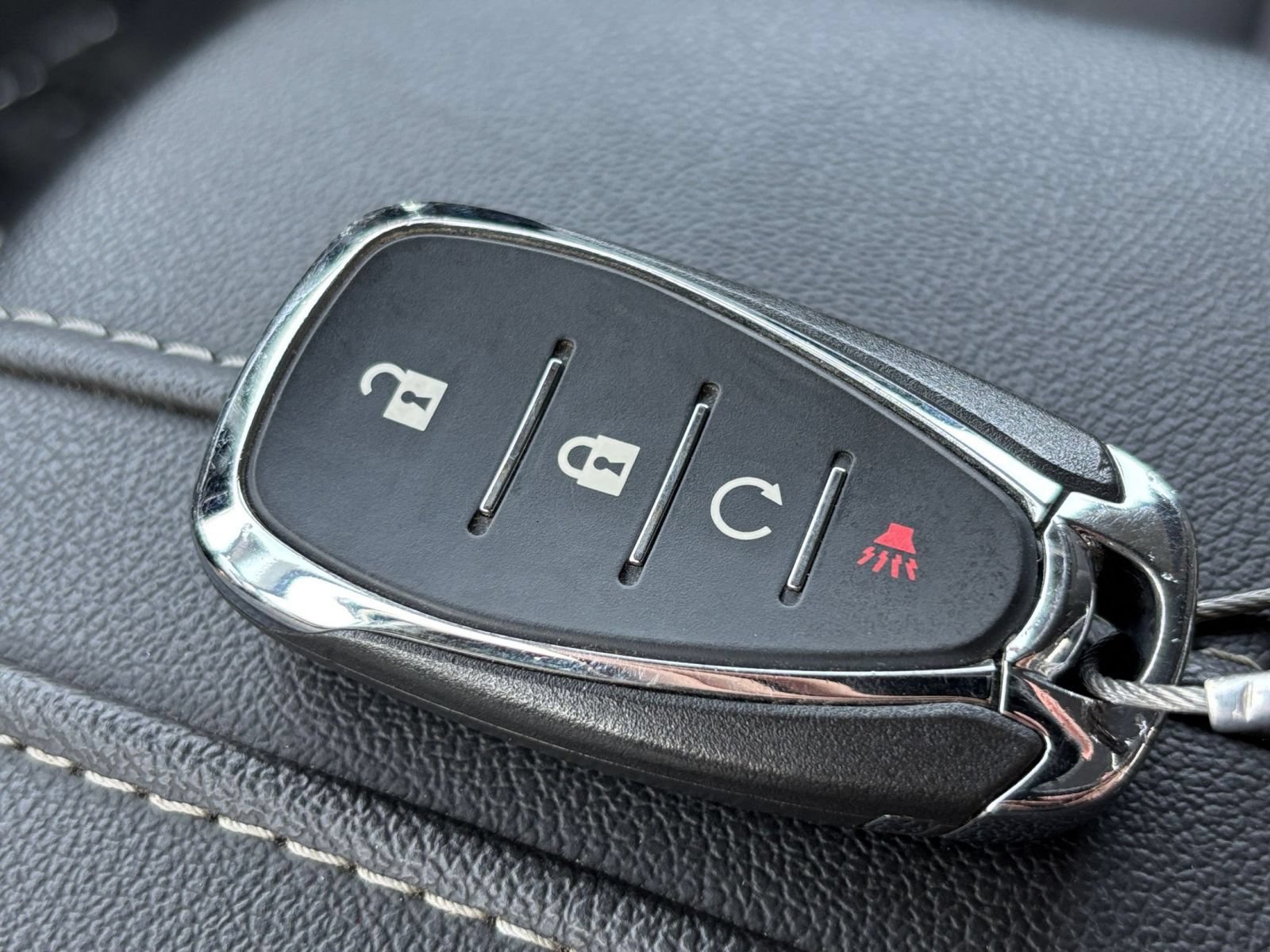 Used 2025 Chevrolet Blazer LT FWD image 25