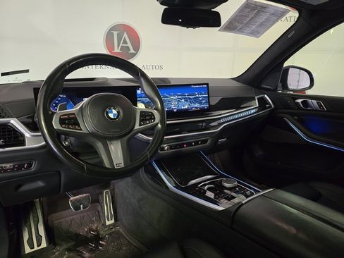 Certified 2023 BMW X7 xDrive40i w/ M Sport Package image 16