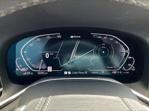 Used 2020 BMW 745e xDrive AWD/4WD image 13