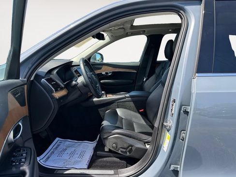 Used 2023 Volvo XC90 B6 Plus AWD/4WD image 9