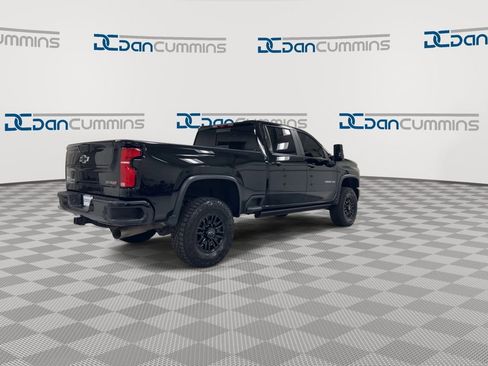 Used 2025 Chevrolet Silverado 2500 ZR2 w/ Technology Package AWD/4WD image 8