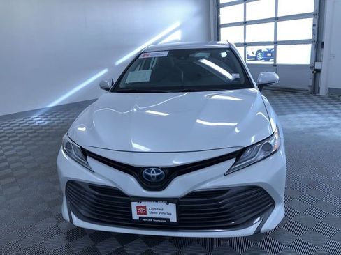 Certified 2020 Toyota Camry XLE image 14