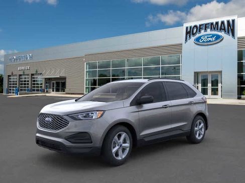 Used 2023 Ford Edge SE image 4