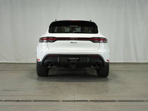 Certified 2025 Porsche Macan AWD/4WD image 6