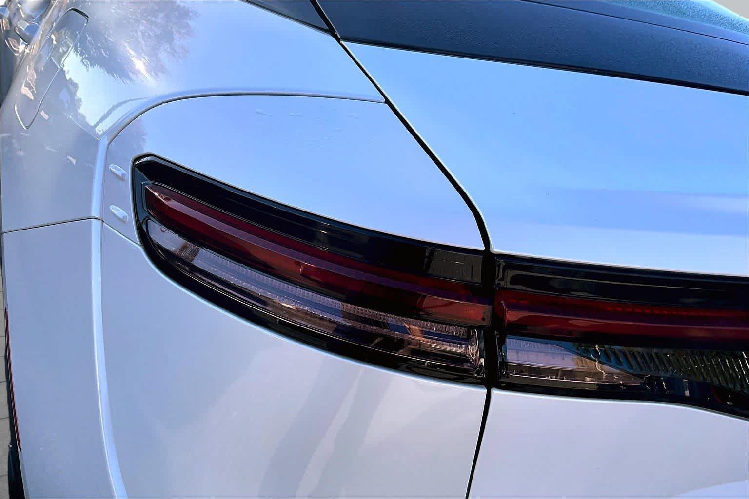 Used 2023 Toyota Crown AWD/4WD image 29
