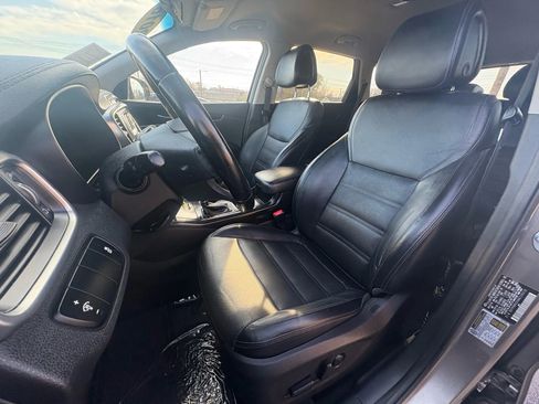 Used 2016 Kia Sorento EX image 17