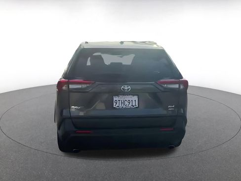 Used 2025 Toyota RAV4 XLE image 12