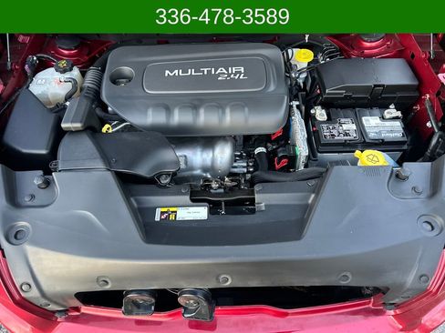 Used 2017 Jeep Cherokee Sport image 21