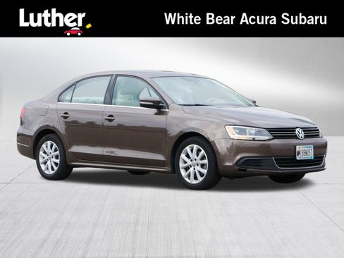 Used 2013 Volkswagen Jetta SE image 1