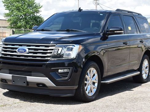 Used 2020 Ford Expedition XLT w/ Equipment Group 202A AWD/4WD image 1