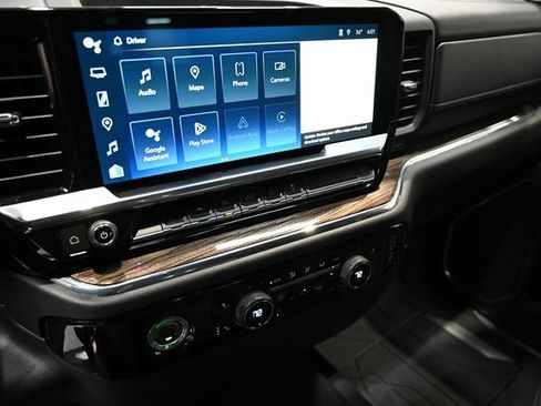 Used 2023 Chevrolet Silverado 1500 LT image 15