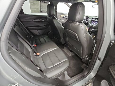 Used 2023 Chevrolet TrailBlazer ACTIV FWD image 30
