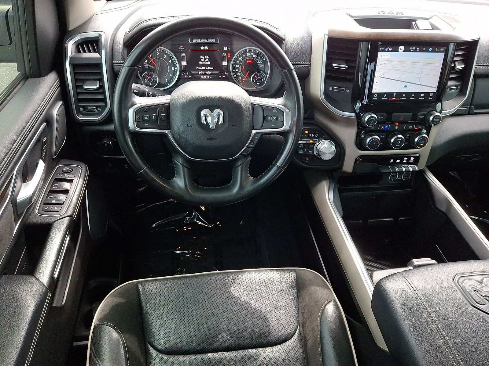 Used 2022 RAM 1500 Laramie AWD/4WD image 11