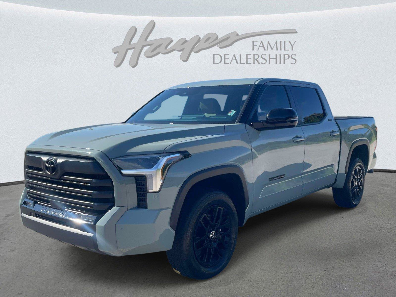 Used 2025 Toyota Tundra Limited w/ Nightshade Package AWD/4WD image 7