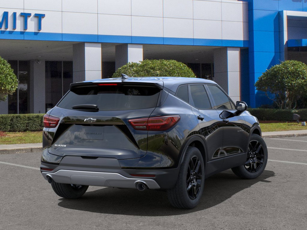 Certified 2025 Chevrolet Blazer LT FWD image 5