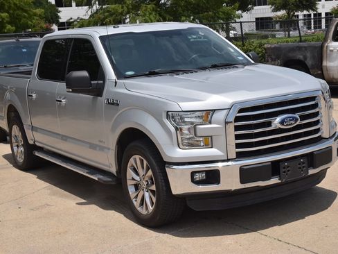 Used 2016 Ford F150 XLT w/ Equipment Group 302A Luxury RWD image 4
