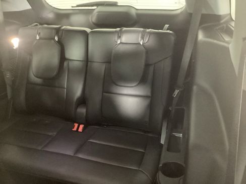 Used 2023 Ford Explorer XLT w/ Equipment Group 202A image 15