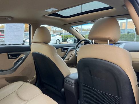 Used 2012 Hyundai Elantra Limited image 27