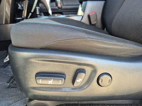 Used 2024 Toyota 4Runner TRD Off-Road image 12