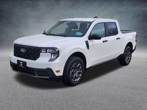 New 2025 Ford Maverick XLT w/ 4K Tow Package image 3