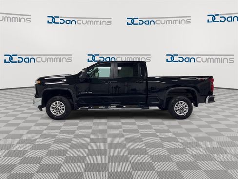 Used 2024 Chevrolet Silverado 2500 LT image 5