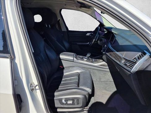 Used 2020 BMW X7 xDrive40i w/ Premium Package AWD/4WD image 23