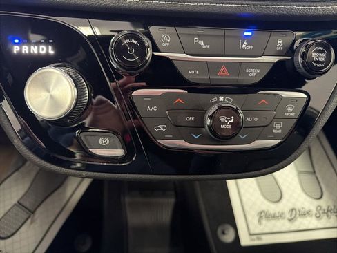 New 2026 Chrysler Pacifica Select w/ S Appearance Package image 14