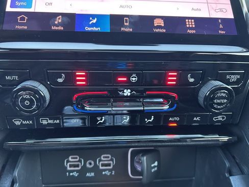 New 2025 Jeep Grand Cherokee Limited image 27