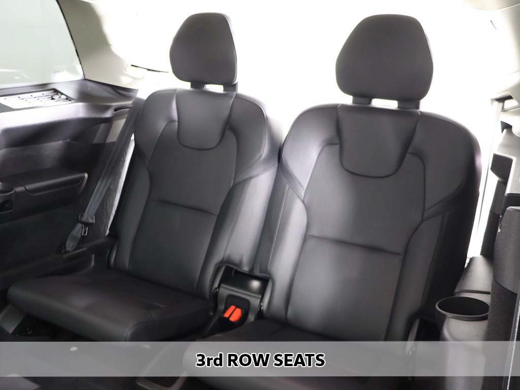 Used 2022 Volvo XC90 T6 Momentum w/ Climate Package AWD/4WD image 11