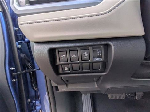 New 2025 Subaru Forester Limited image 19