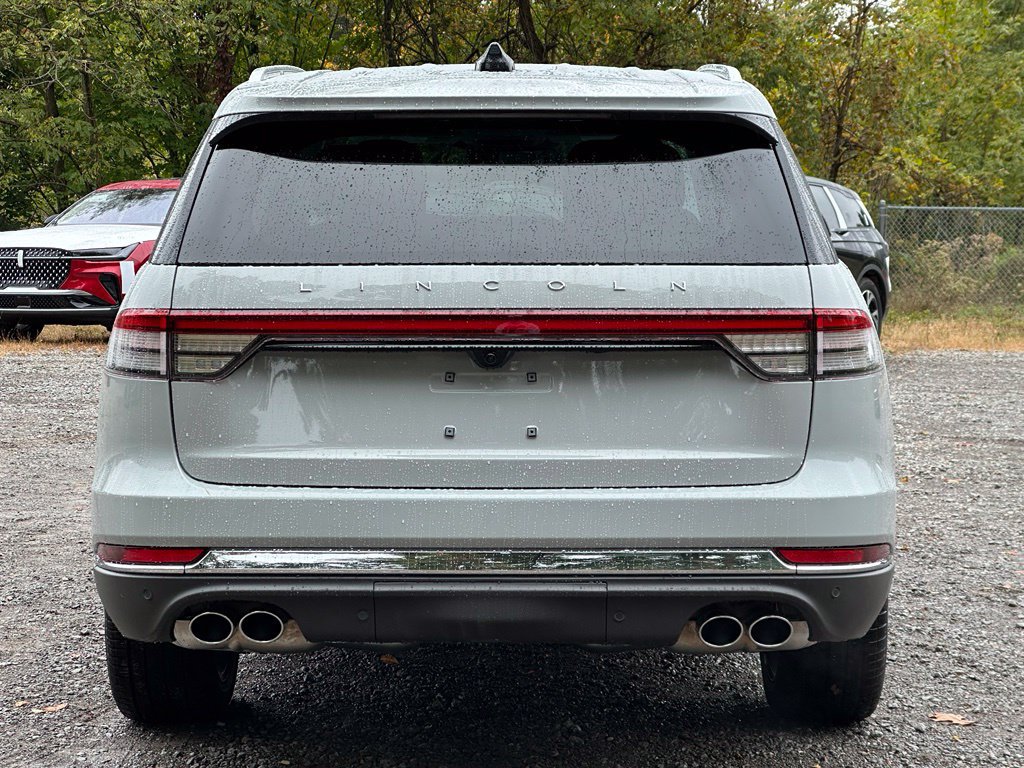 New 2027 Lincoln Aviator Reserve AWD/4WD image 4