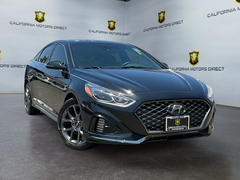 Used 2018 Hyundai Sonata Limited w/ Cargo Package FWD image 3