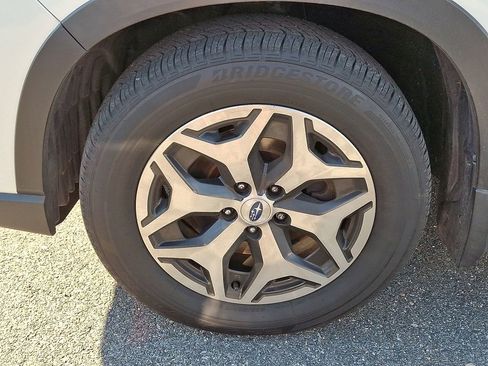 Used 2021 Subaru Forester Premium image 8