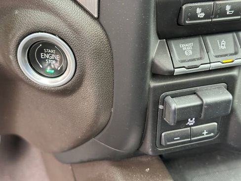 Used 2022 GMC Sierra 2500 Denali image 25